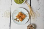 Fıstıklı Midye Baklava